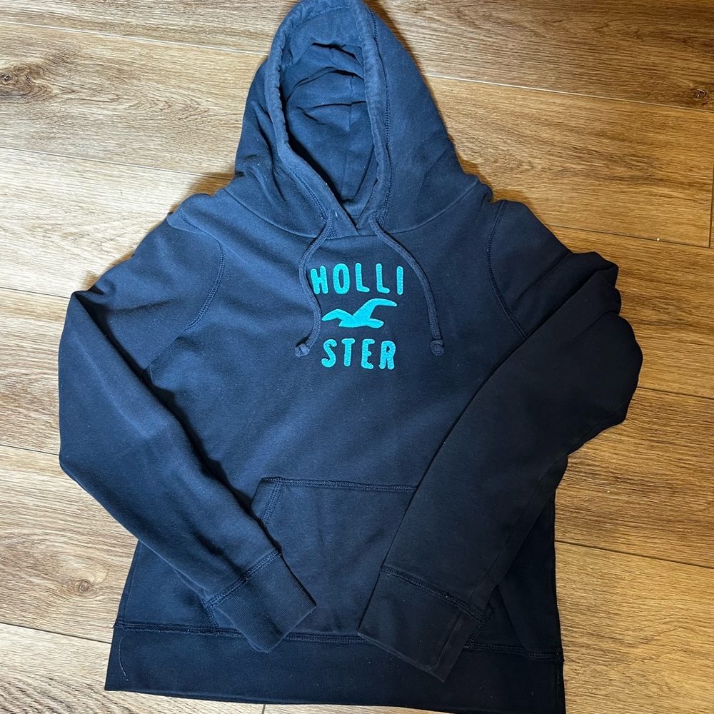 Hollister pull over hoodie